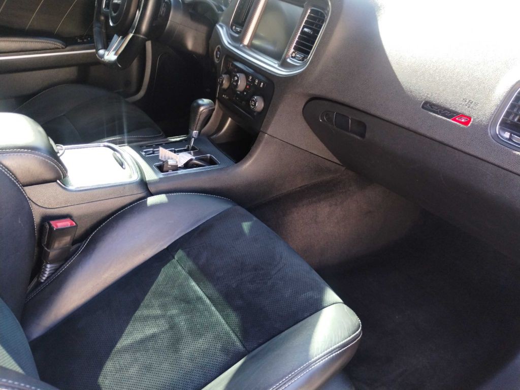 2012 Dodge Charger Image 18