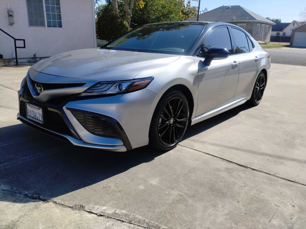2021 Toyota Camry Image 1