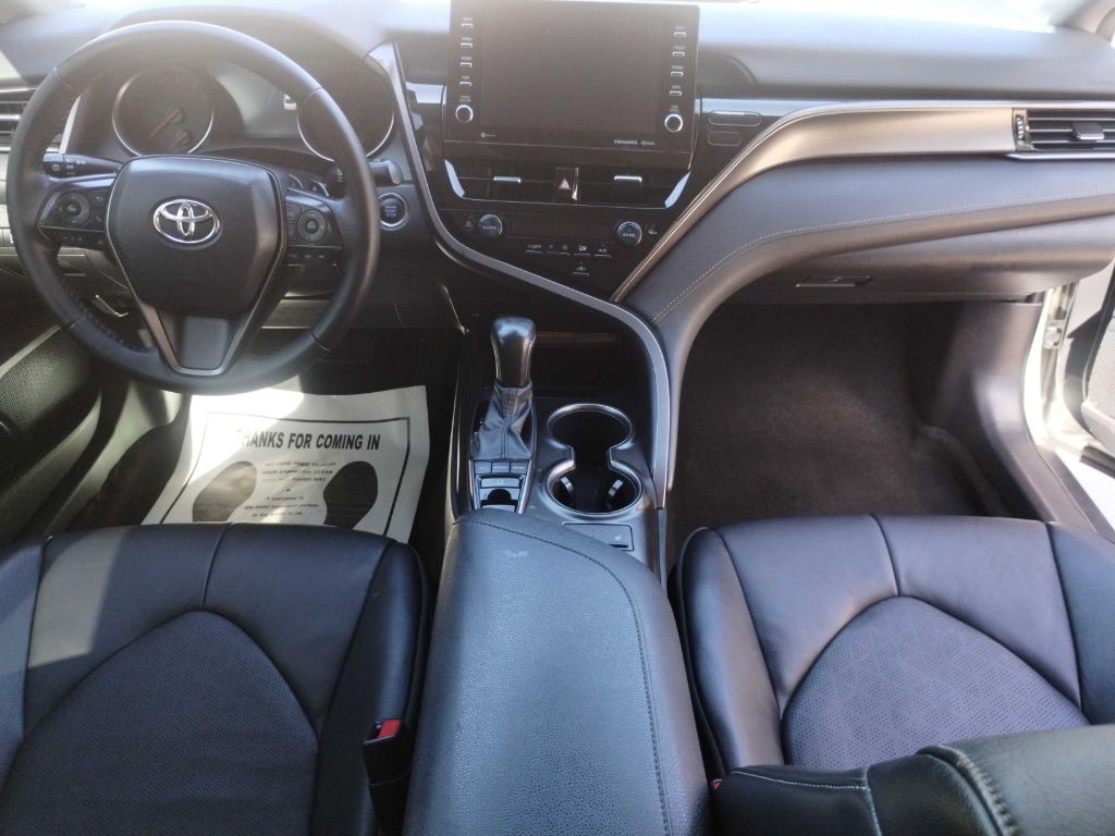 2021 Toyota Camry Image 16