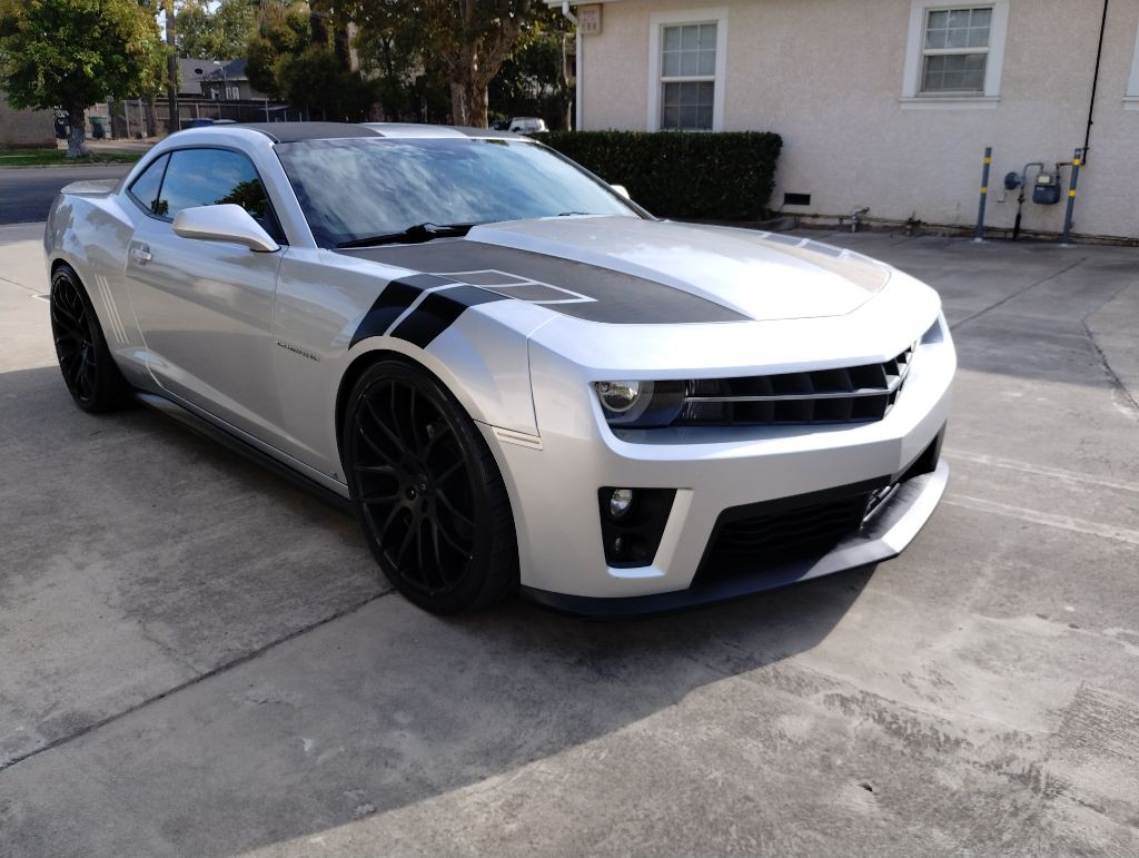 2011 Chevrolet Camaro Image 2
