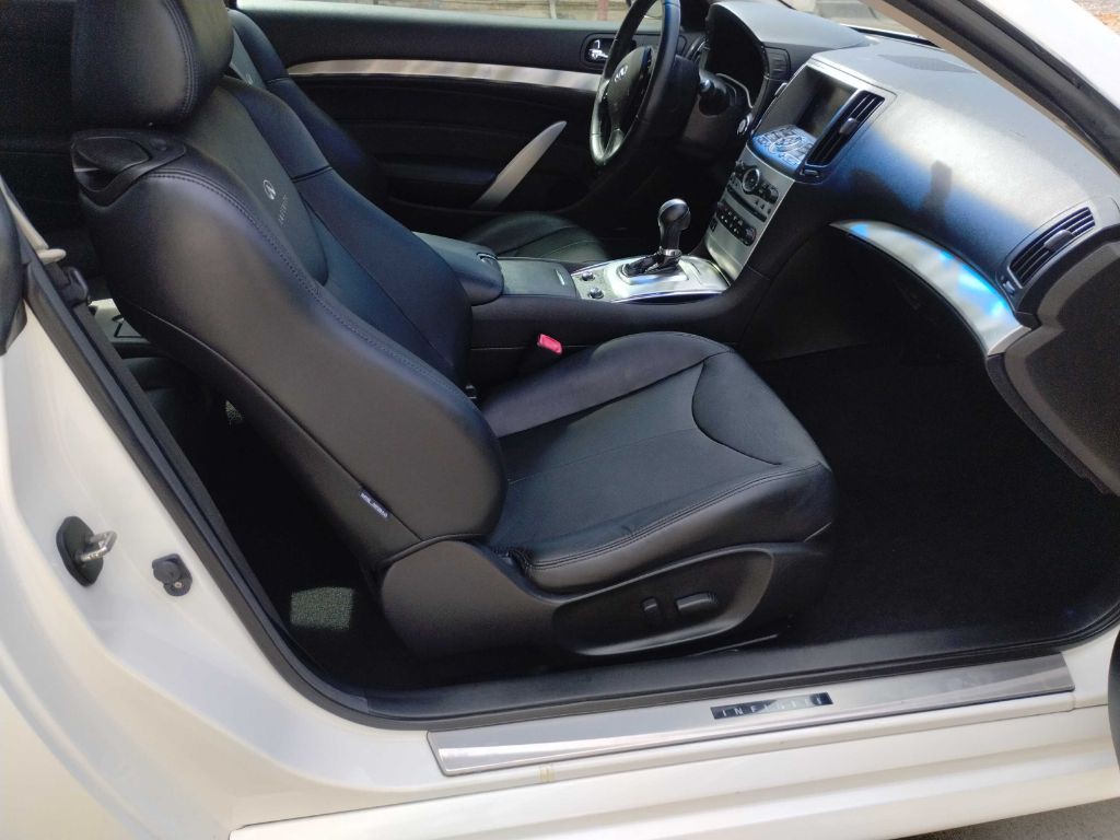 2013 INFINITI G37 Image 14