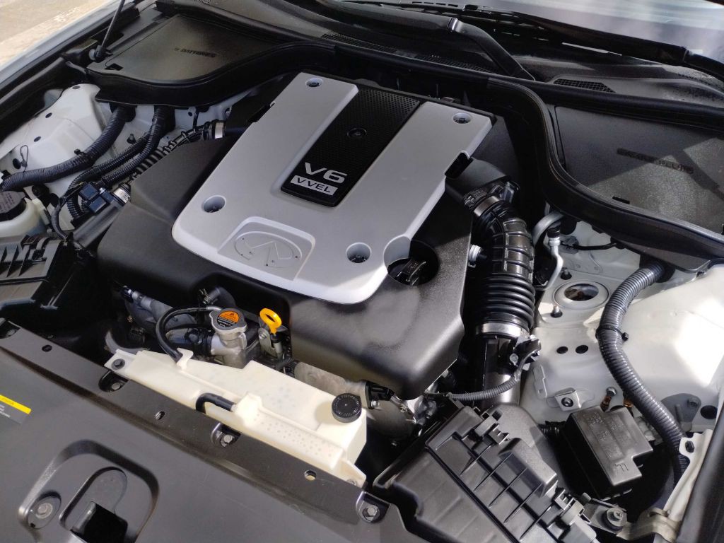 2013 INFINITI G37 Image 19