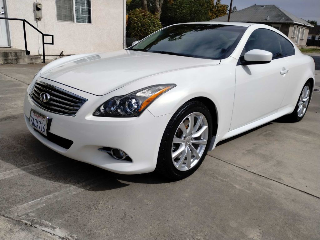 2013 INFINITI G37 Image 1