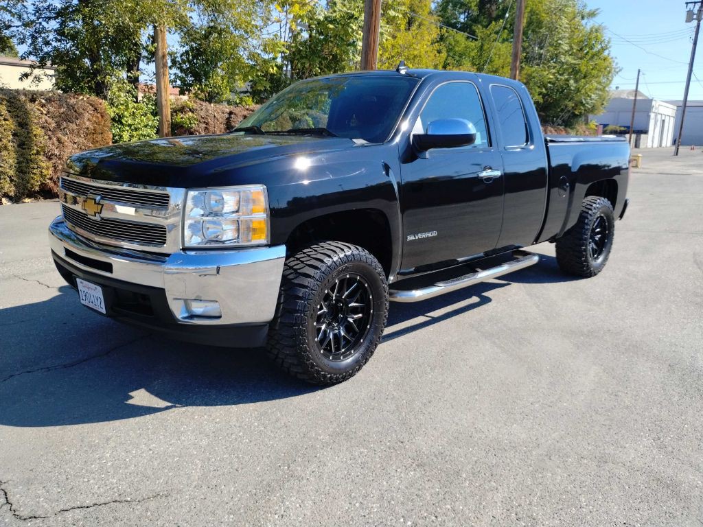 2013 Chevrolet Silverado 1500 Image 1