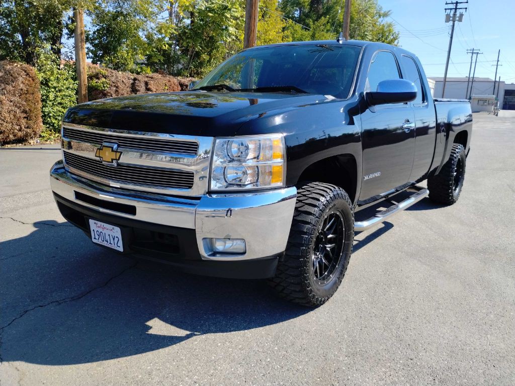 2013 Chevrolet Silverado 1500 Image 3
