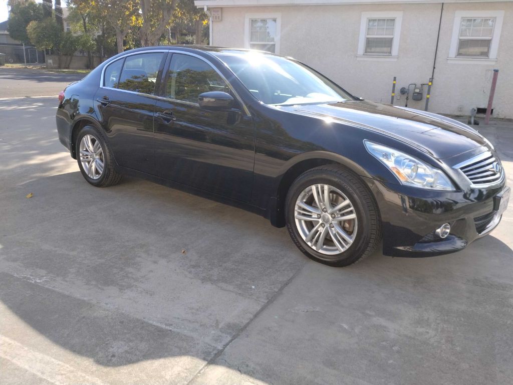2013 INFINITI G37 Image 6