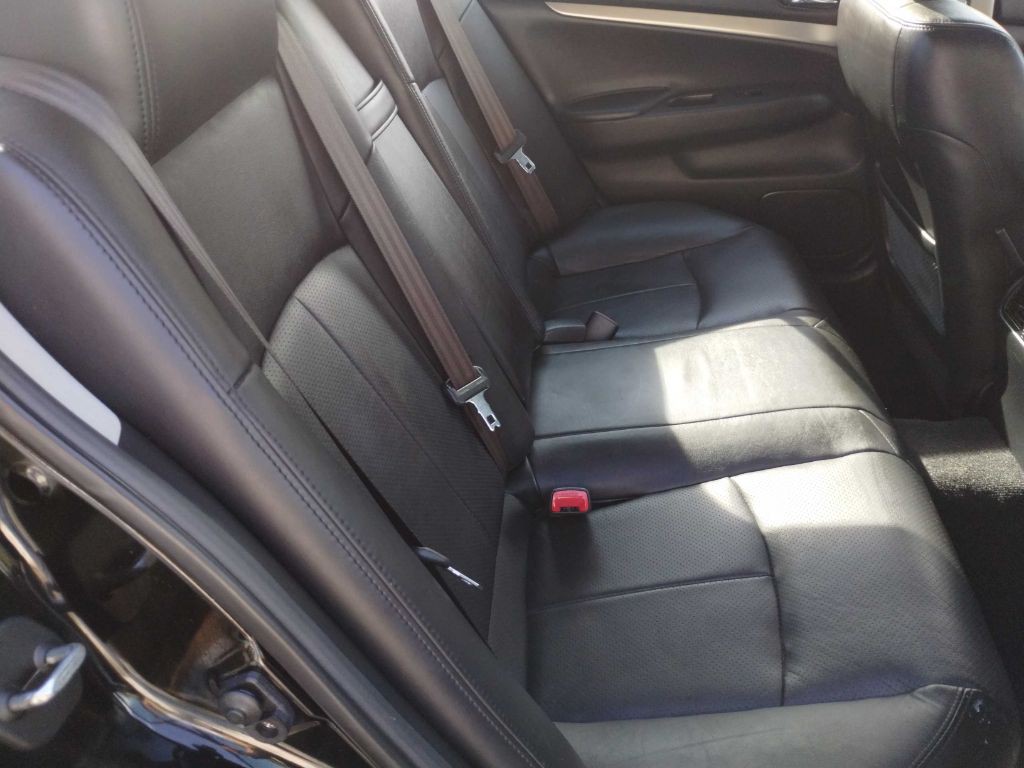 2013 INFINITI G37 Image 10