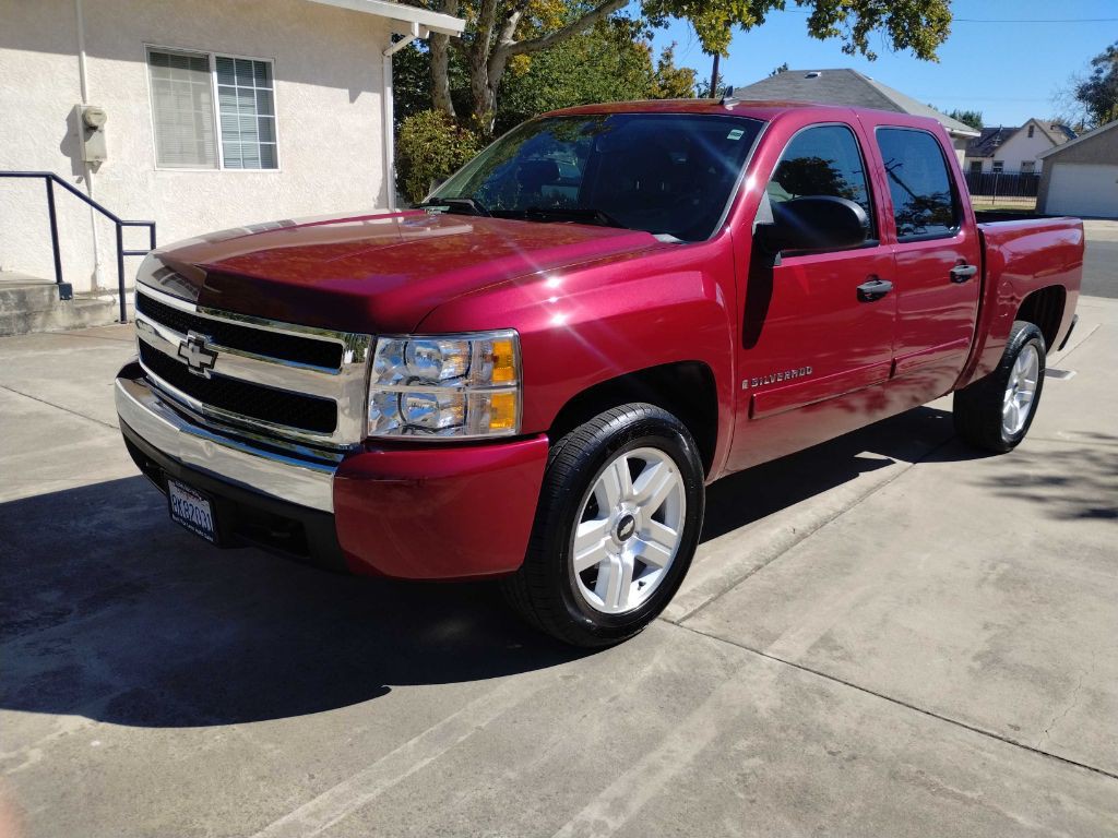2007 Chevrolet Silverado 1500 Image 2