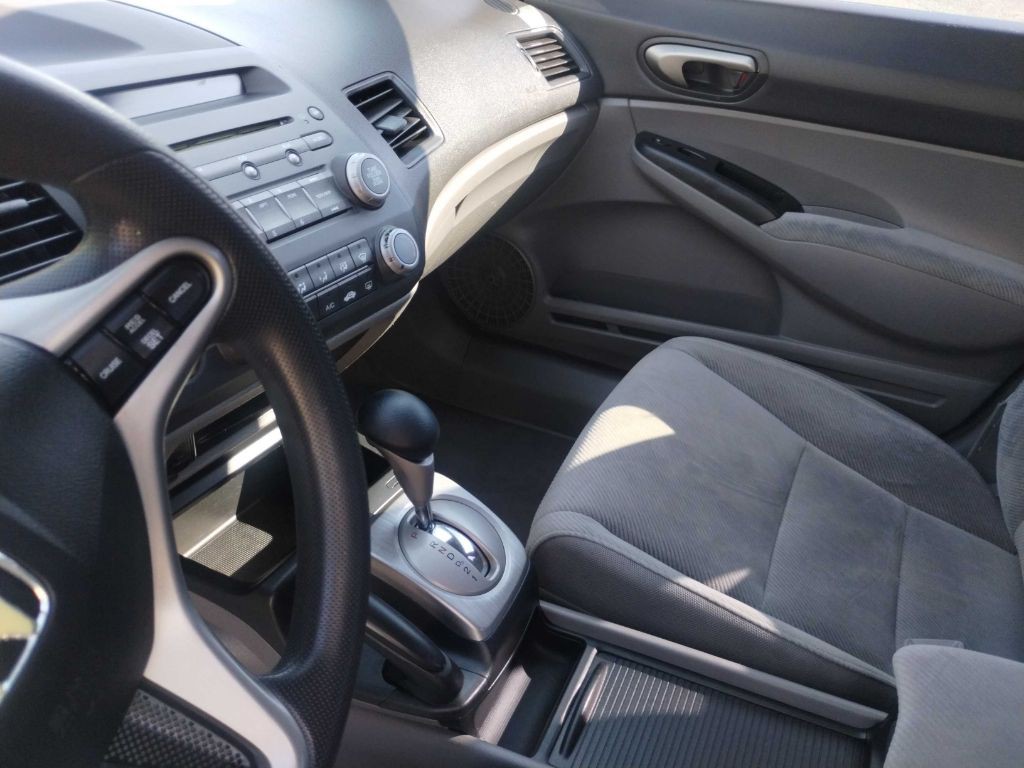 2010 Honda Civic Image 12