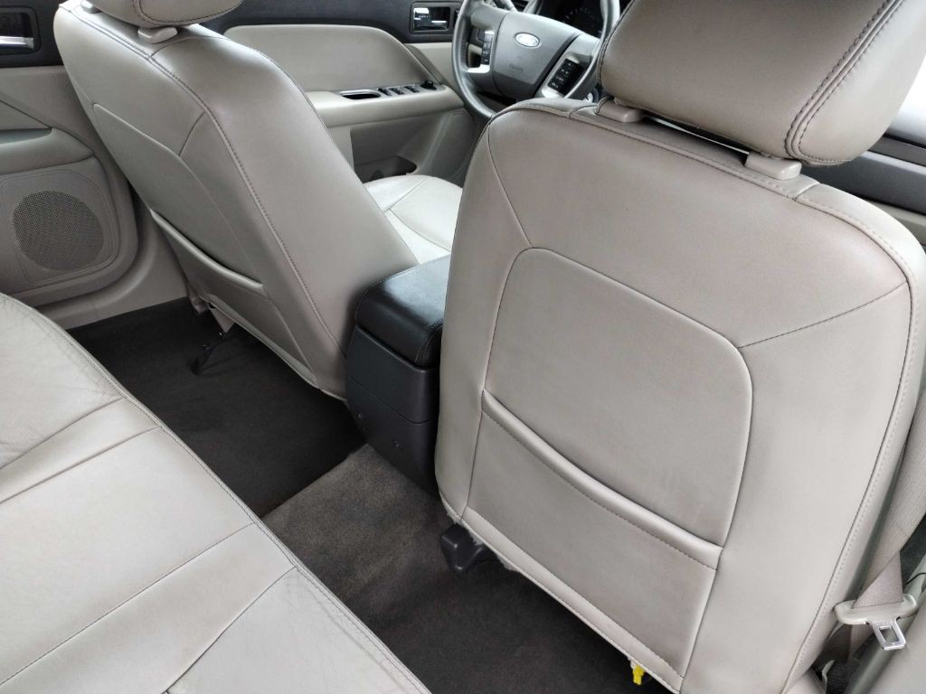 2011 Ford Fusion Image 13