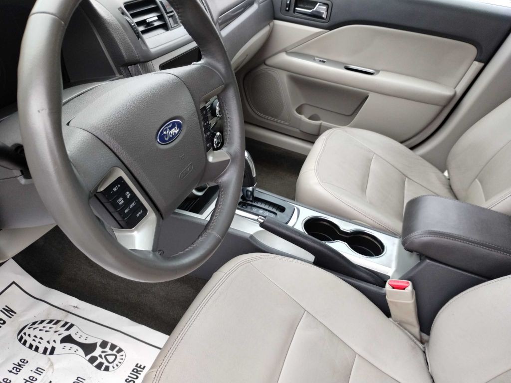 2011 Ford Fusion Image 19