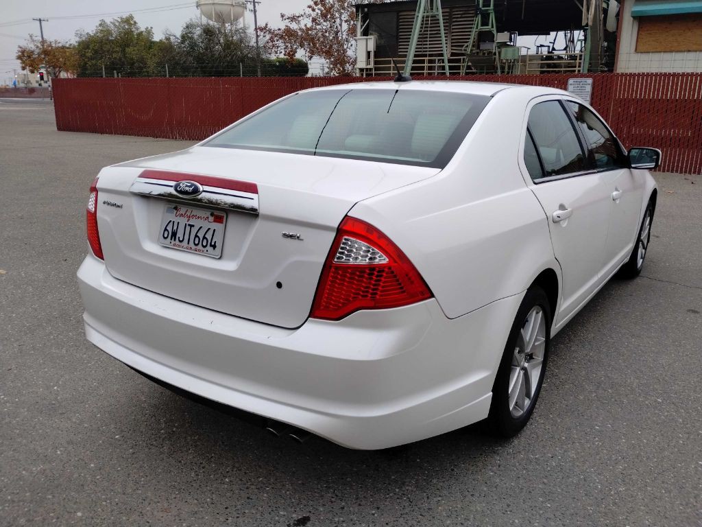 2011 Ford Fusion Image 10