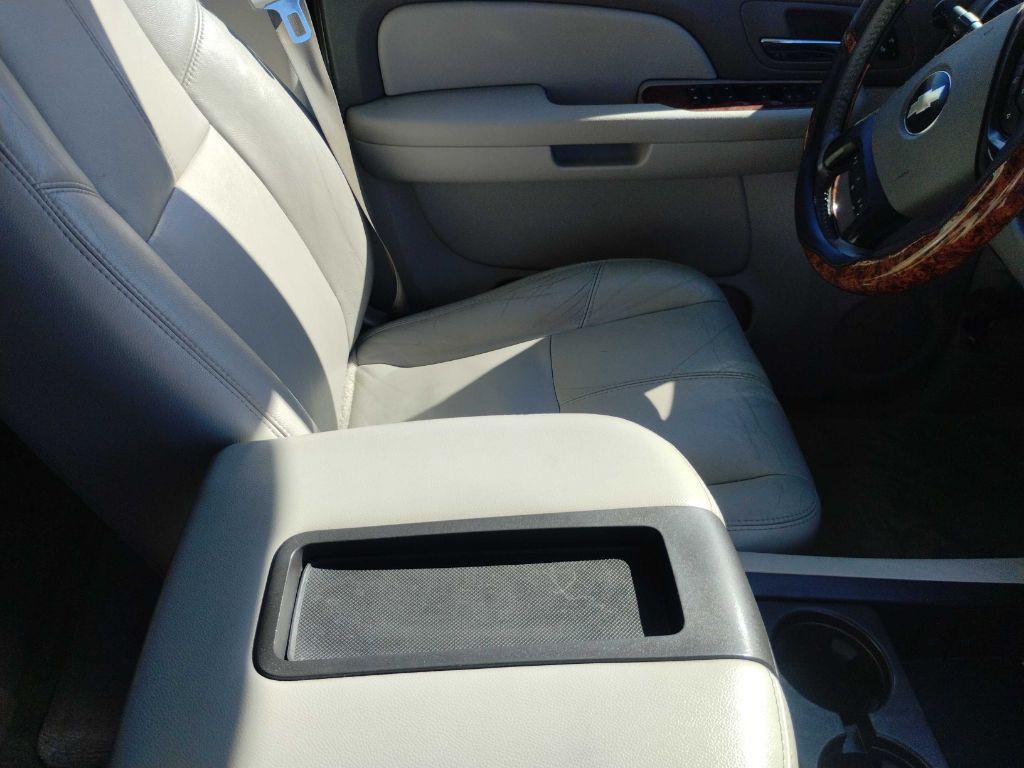 2007 Chevrolet Suburban Image 15