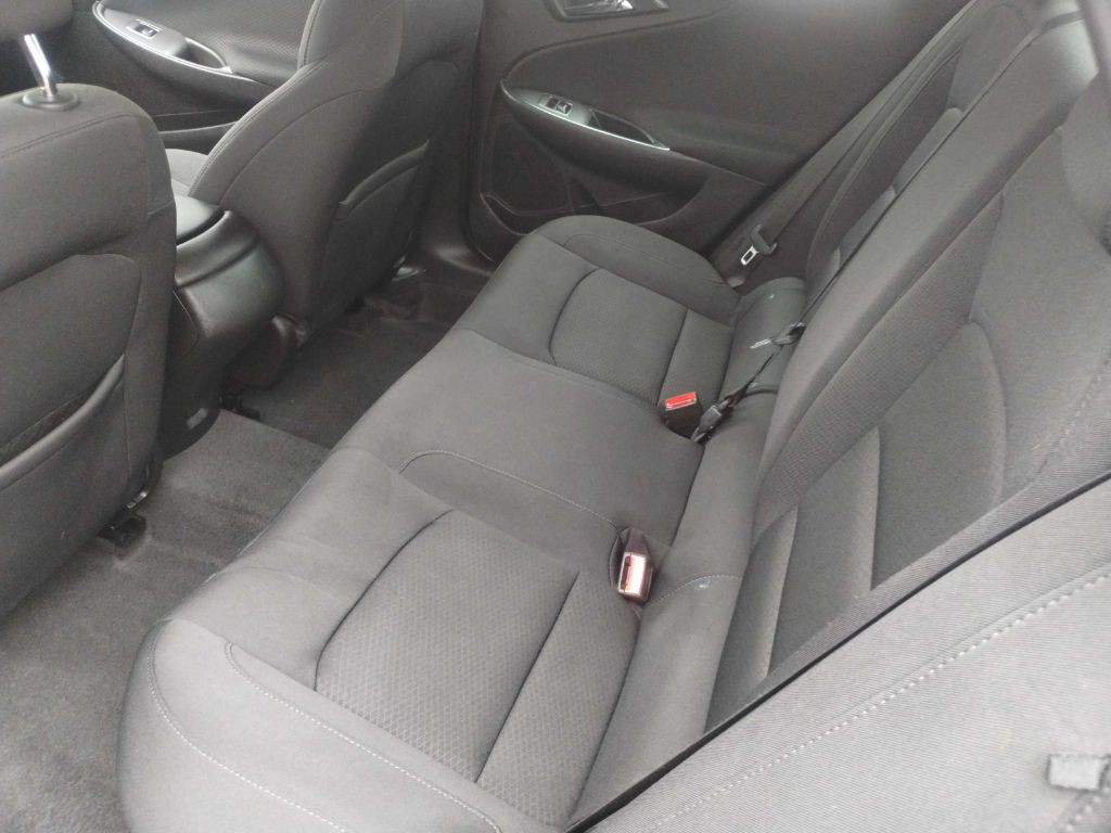 2018 Chevrolet Malibu Image 10