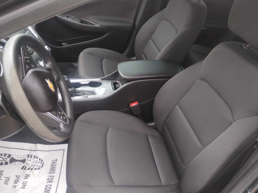 2018 Chevrolet Malibu Image 15