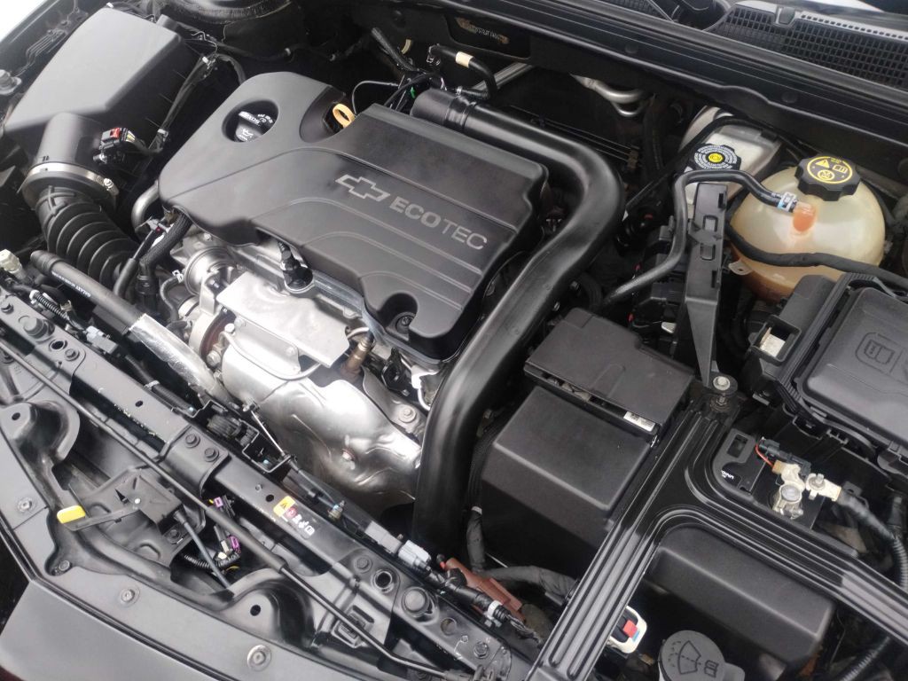 2018 Chevrolet Malibu Image 16