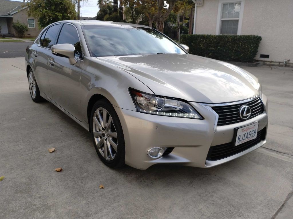 2015 Lexus GS Image 4