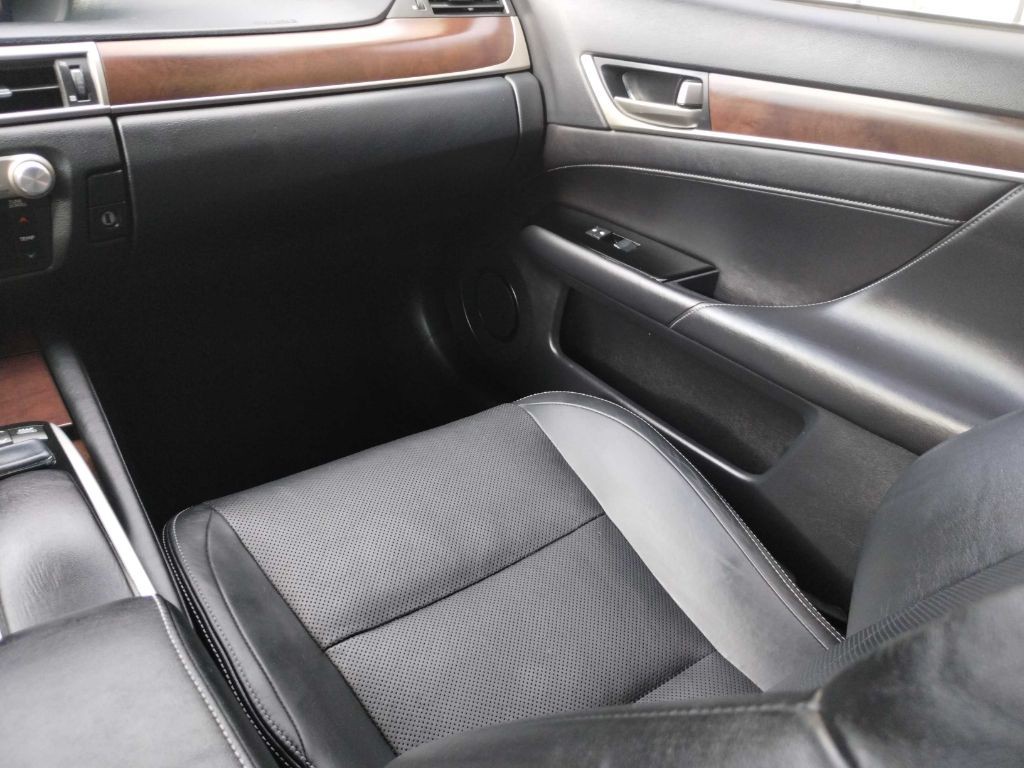 2015 Lexus GS Image 9