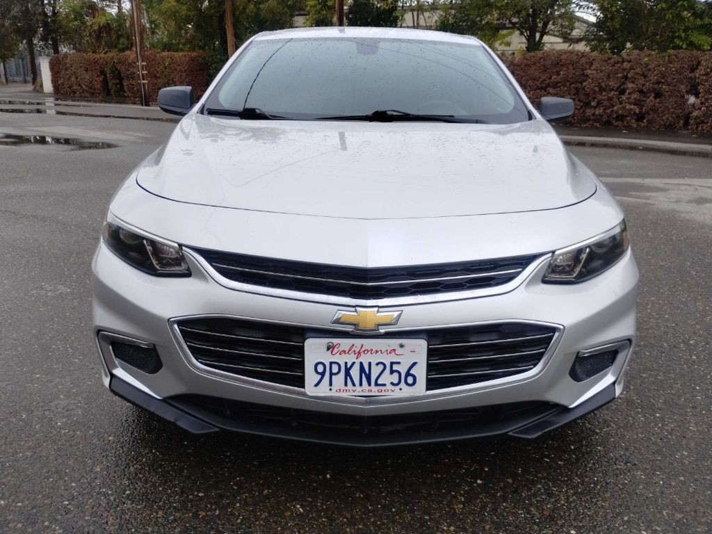 2017 Chevrolet Malibu Image 4