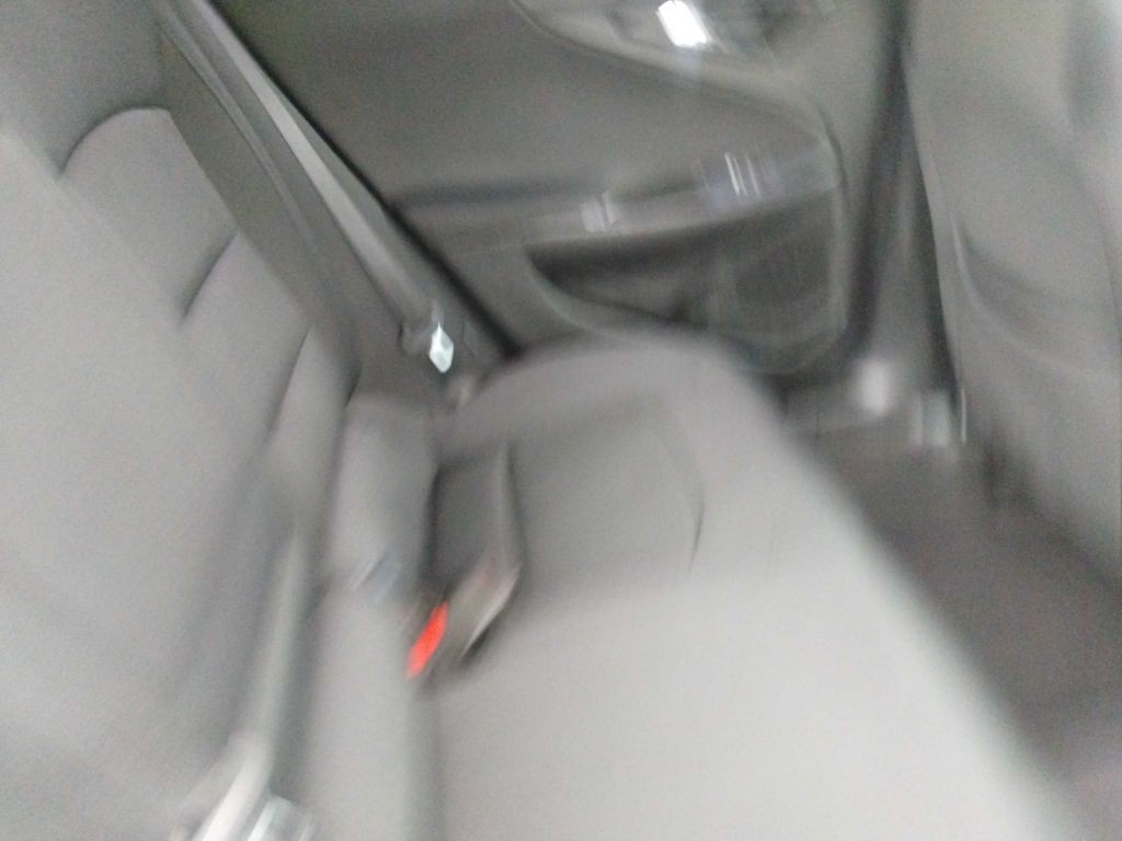 2017 Chevrolet Malibu Image 11