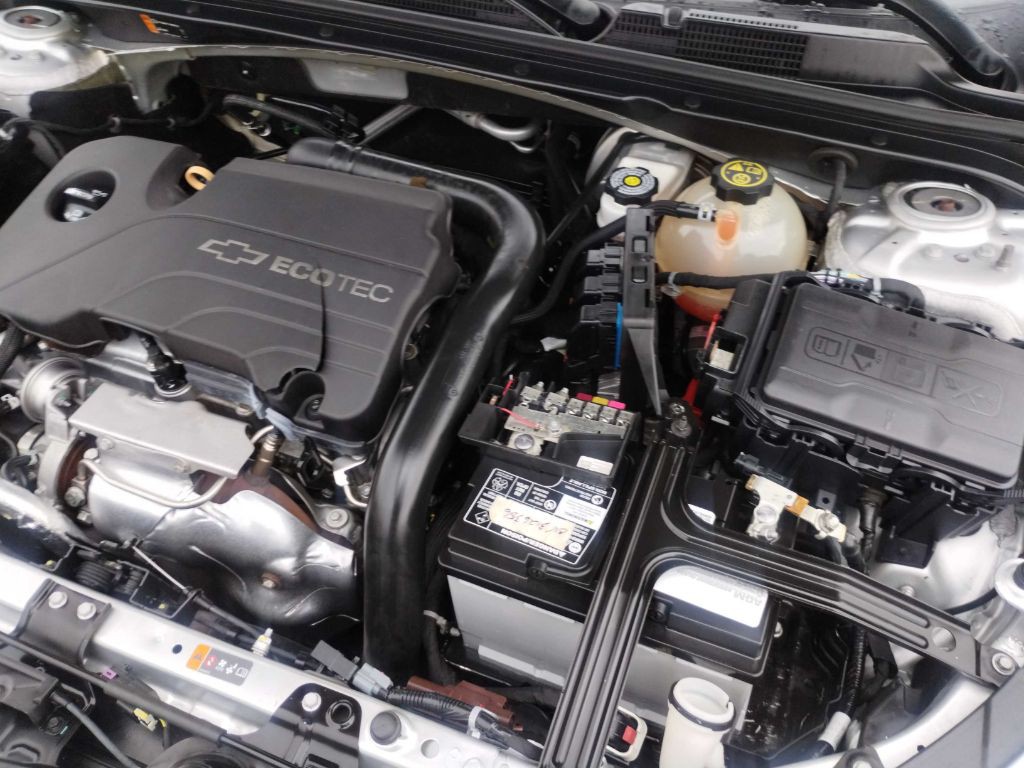 2017 Chevrolet Malibu Image 17