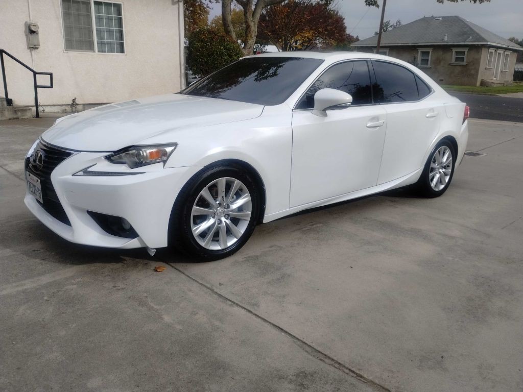 2014 Lexus IS Image 2