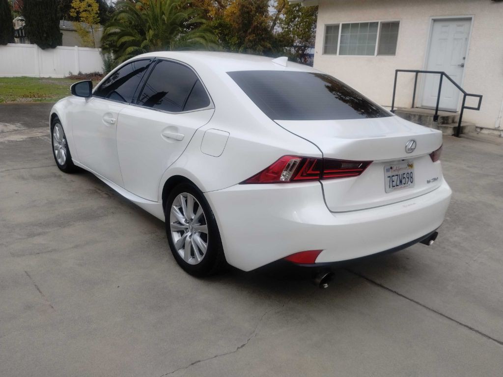 2014 Lexus IS Image 10