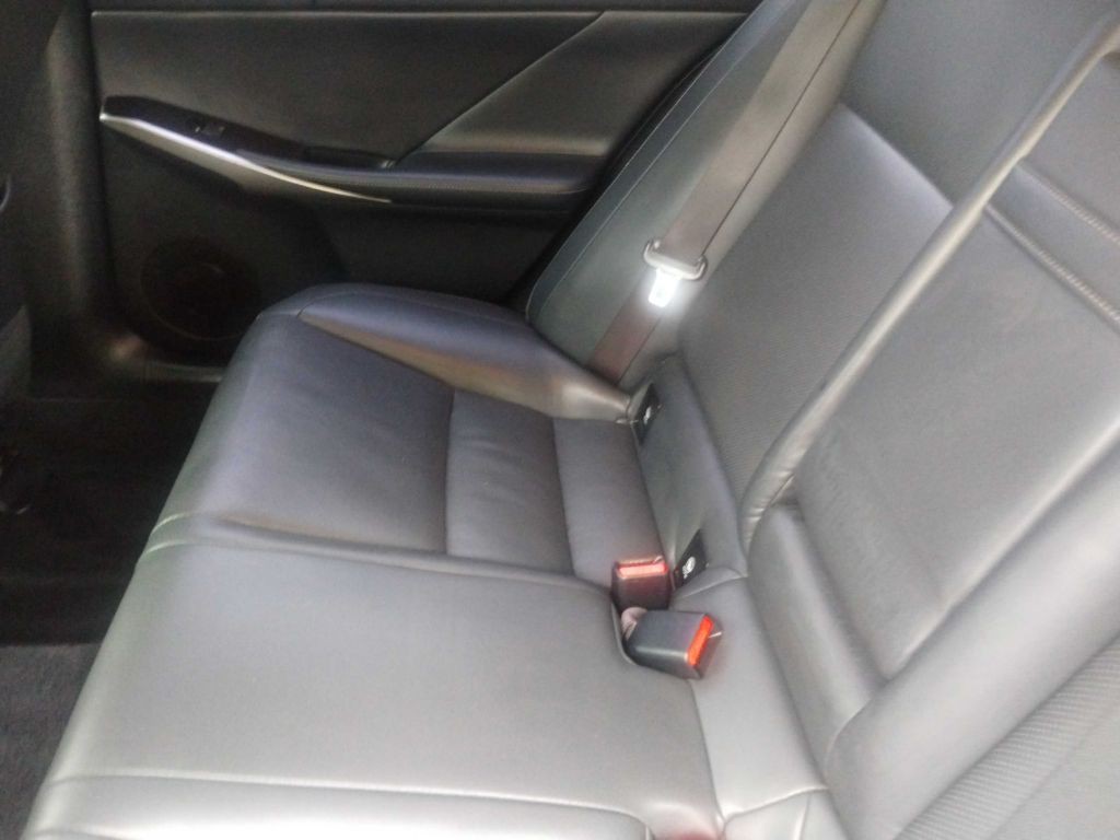 2014 Lexus IS Image 14