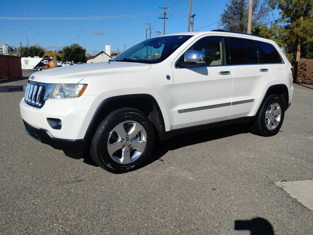 2011 Jeep Grand Cherokee Image 3