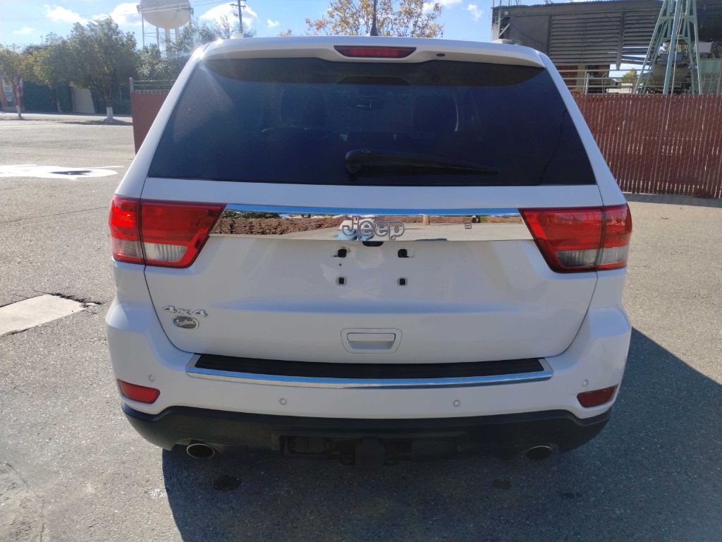 2011 Jeep Grand Cherokee Image 7