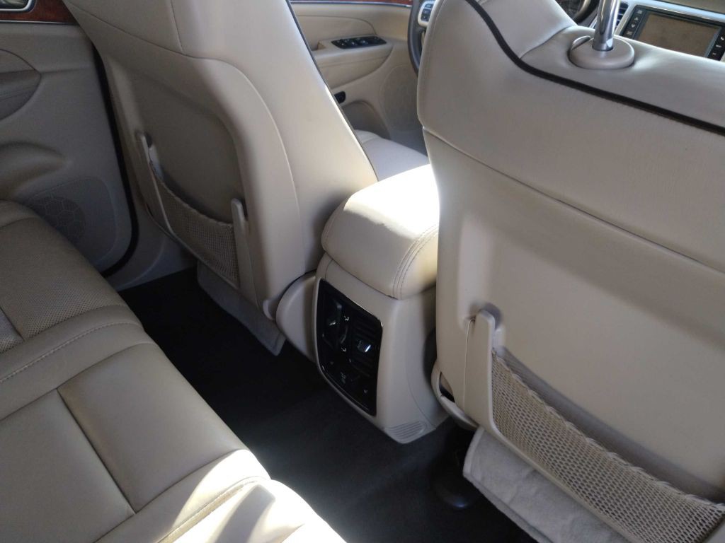 2011 Jeep Grand Cherokee Image 14