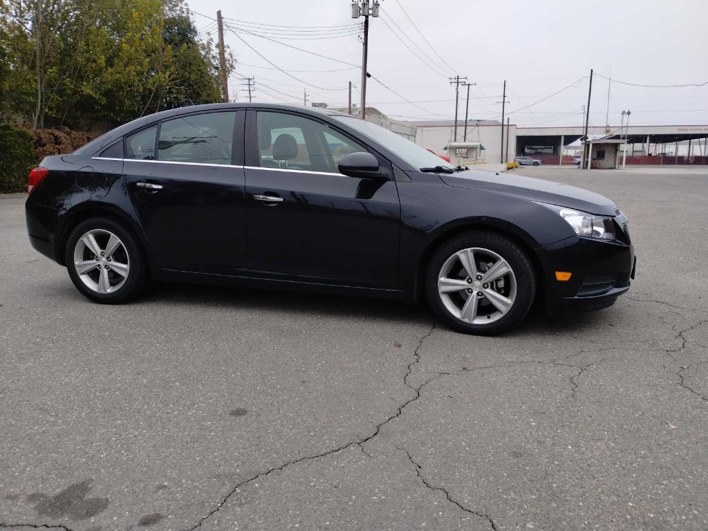 2013 Chevrolet Cruze Image 3