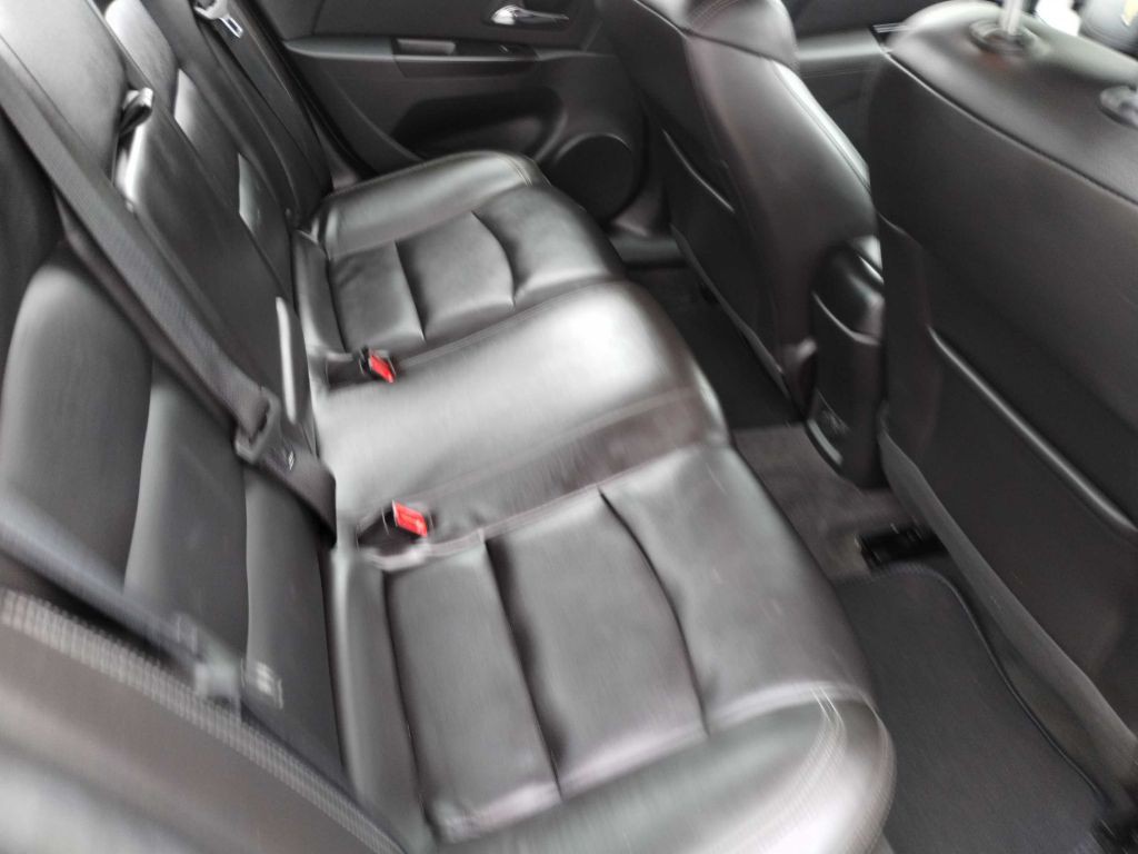 2013 Chevrolet Cruze Image 8