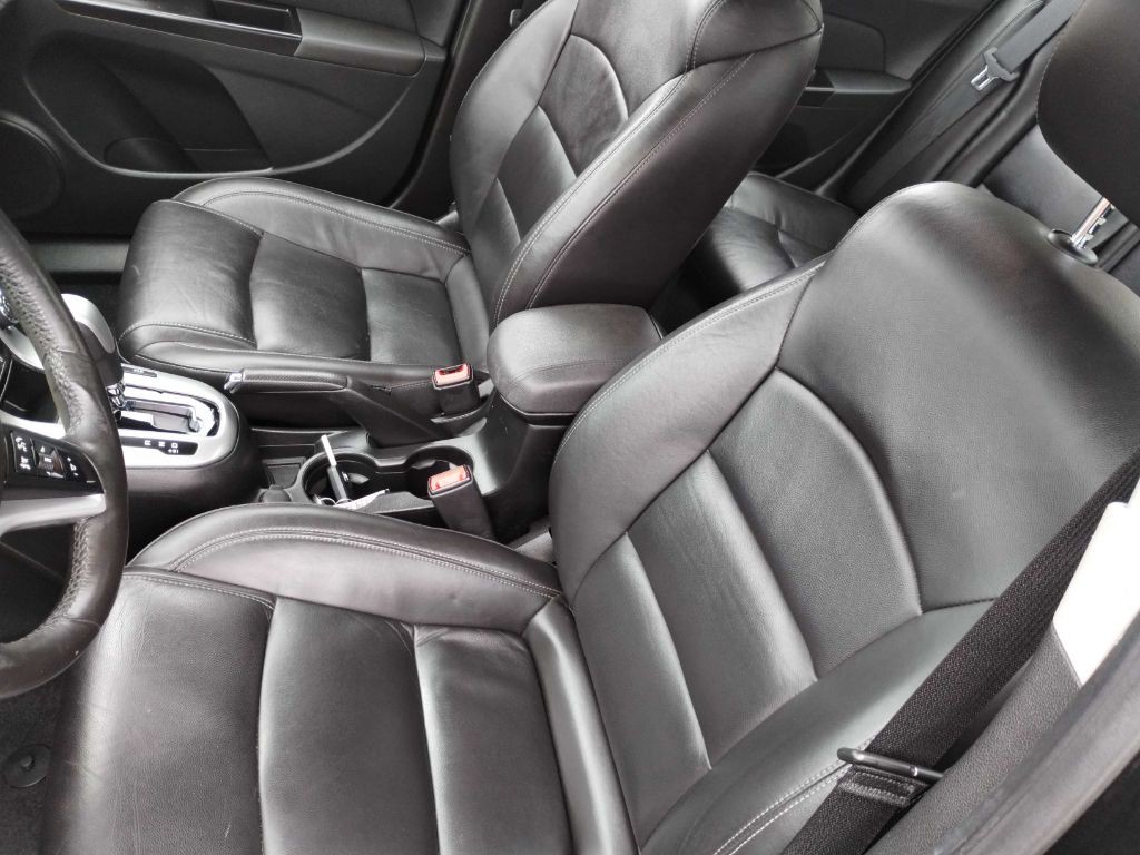 2013 Chevrolet Cruze Image 13