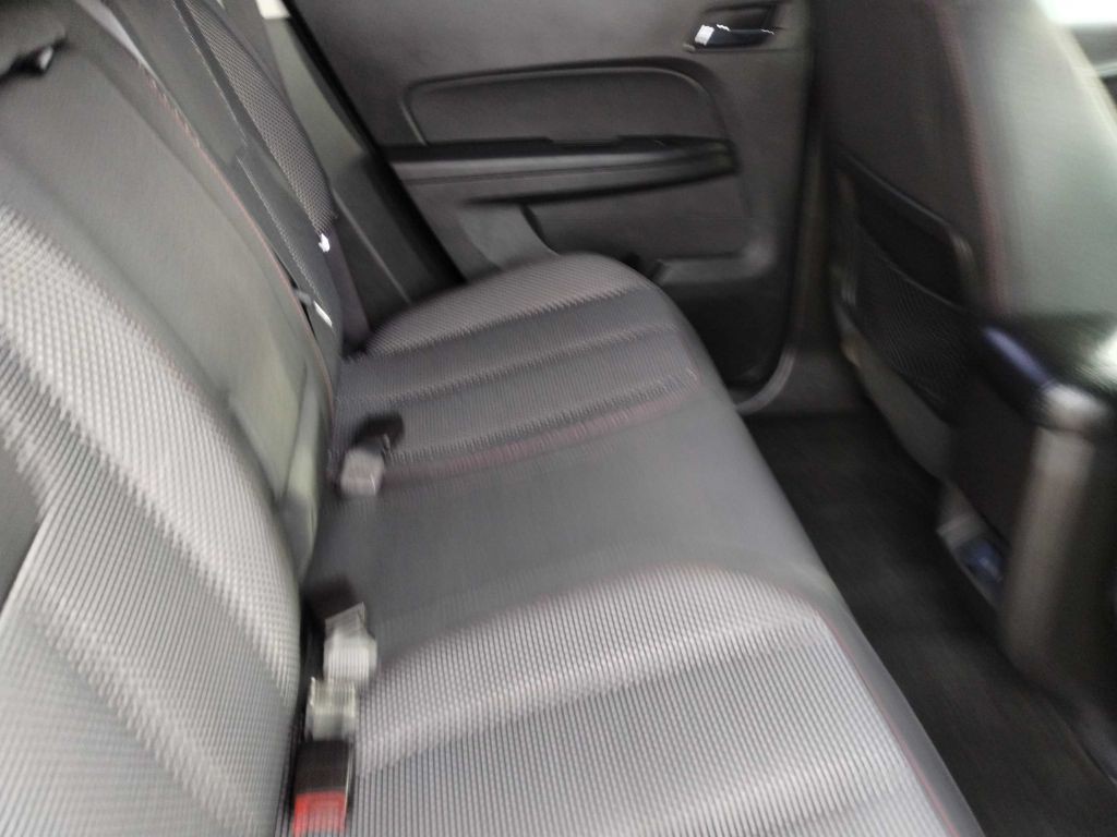 2017 Chevrolet Equinox Image 12