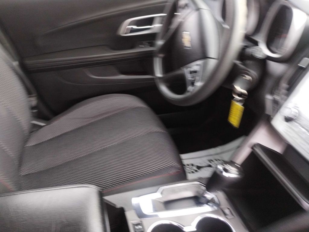 2017 Chevrolet Equinox Image 17