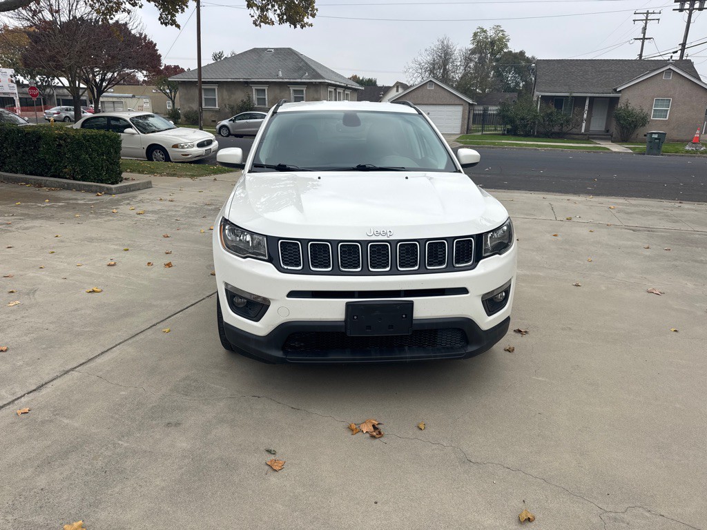 2018 Jeep Compass Image 2