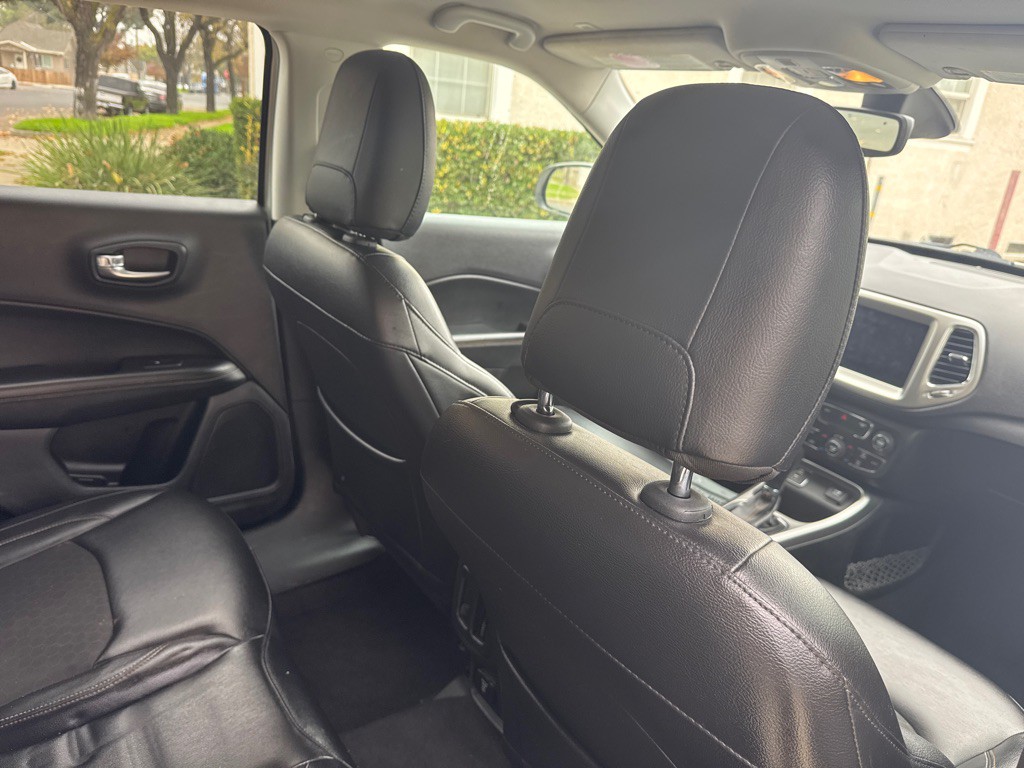 2018 Jeep Compass Image 8