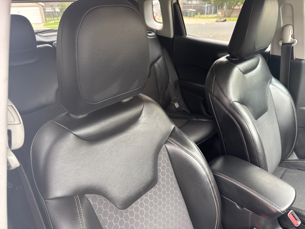 2018 Jeep Compass Image 10