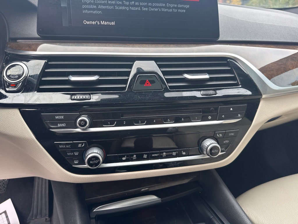 2017 BMW 5 Series Image 10