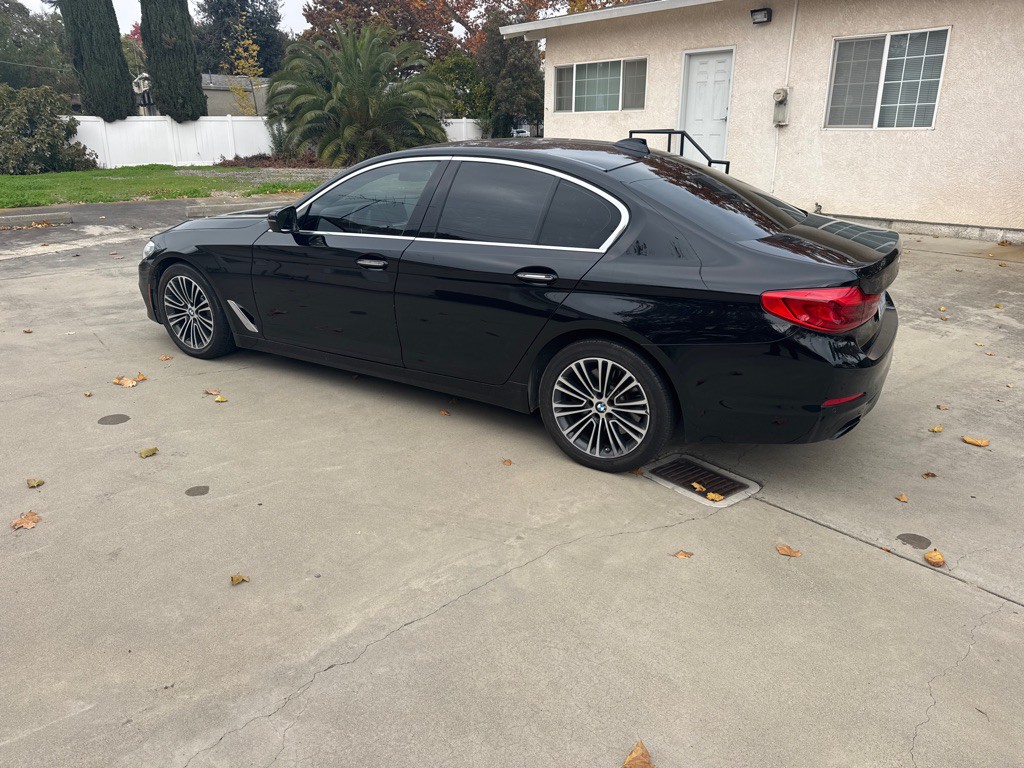 2017 BMW 5 Series Image 6