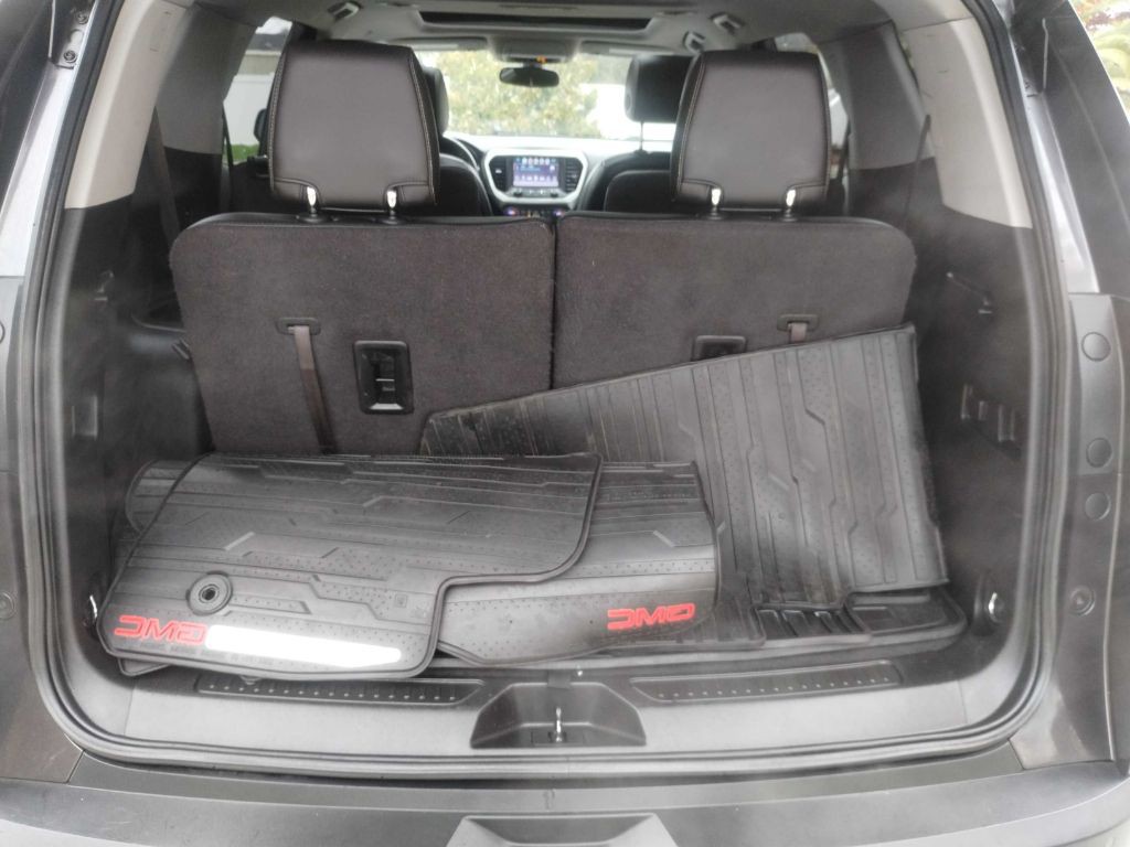 2017 GMC Acadia Image 10