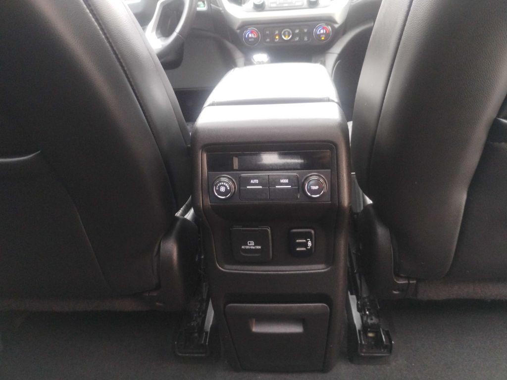 2017 GMC Acadia Image 15