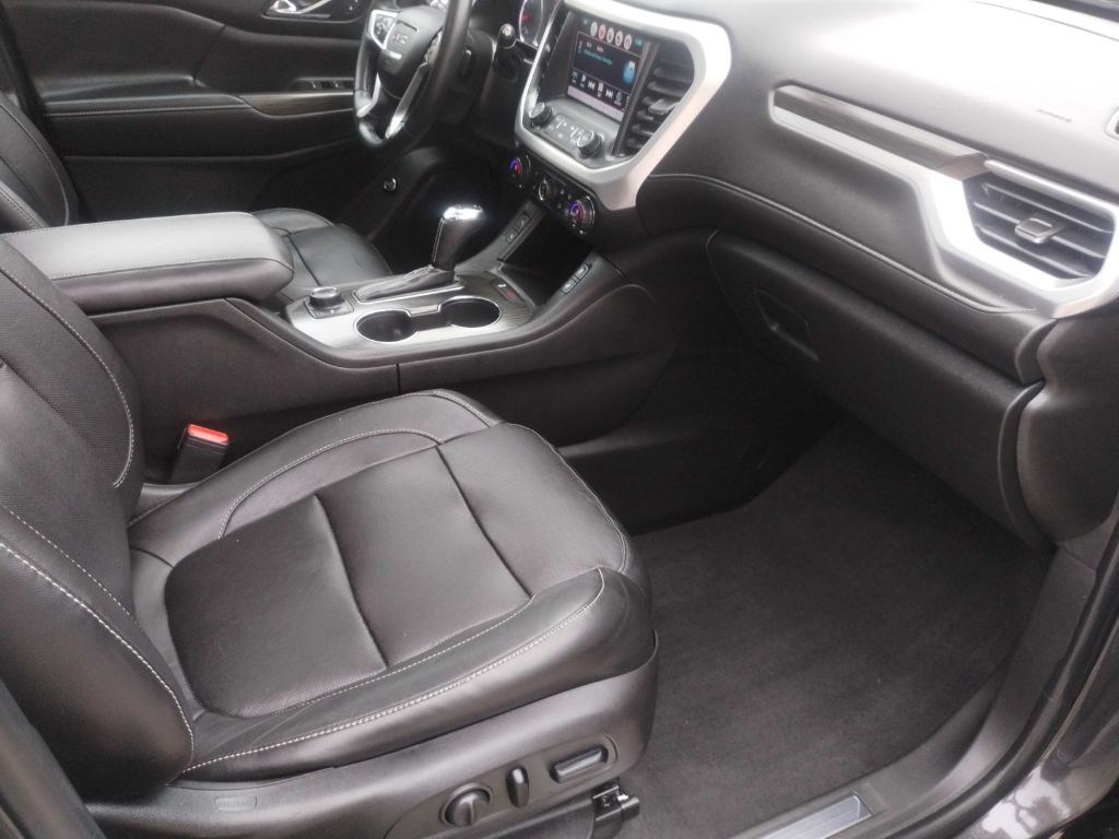 2017 GMC Acadia Image 19