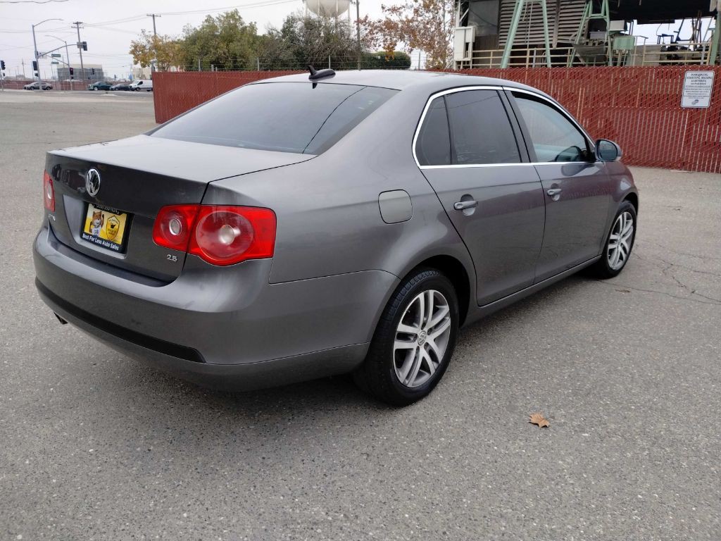 2006 Volkswagen Jetta Image 5