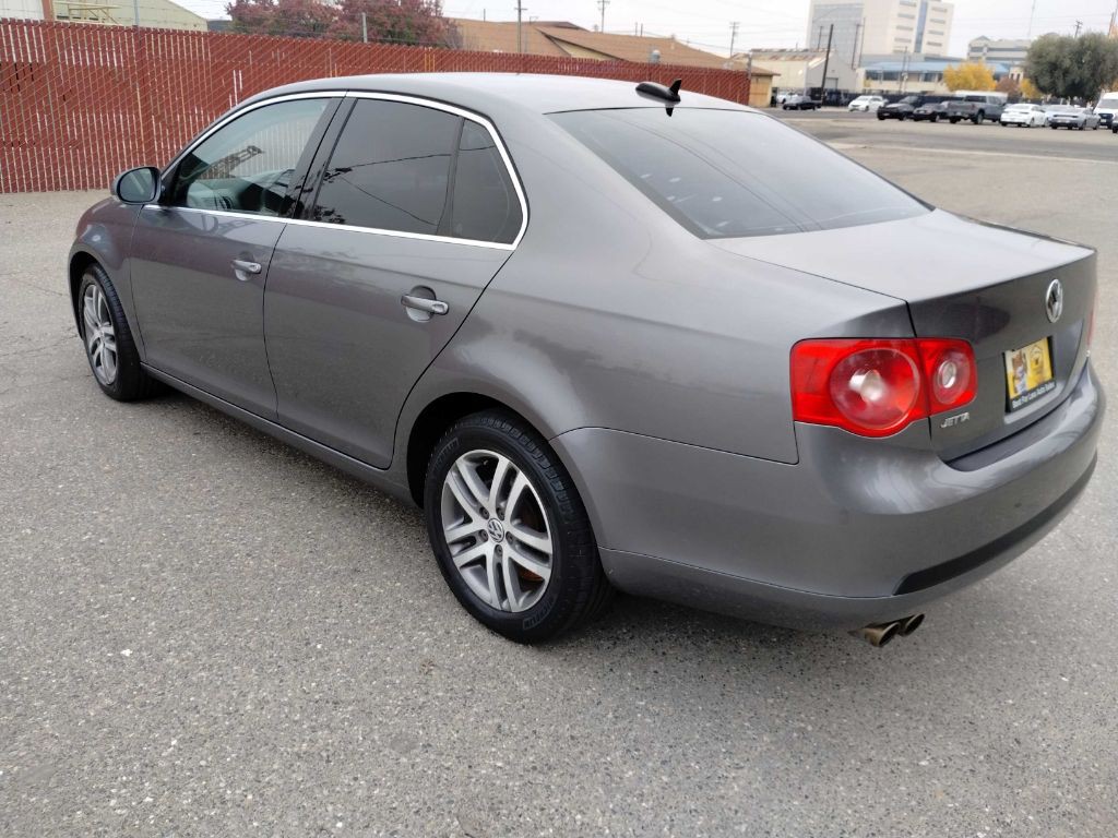 2006 Volkswagen Jetta Image 9