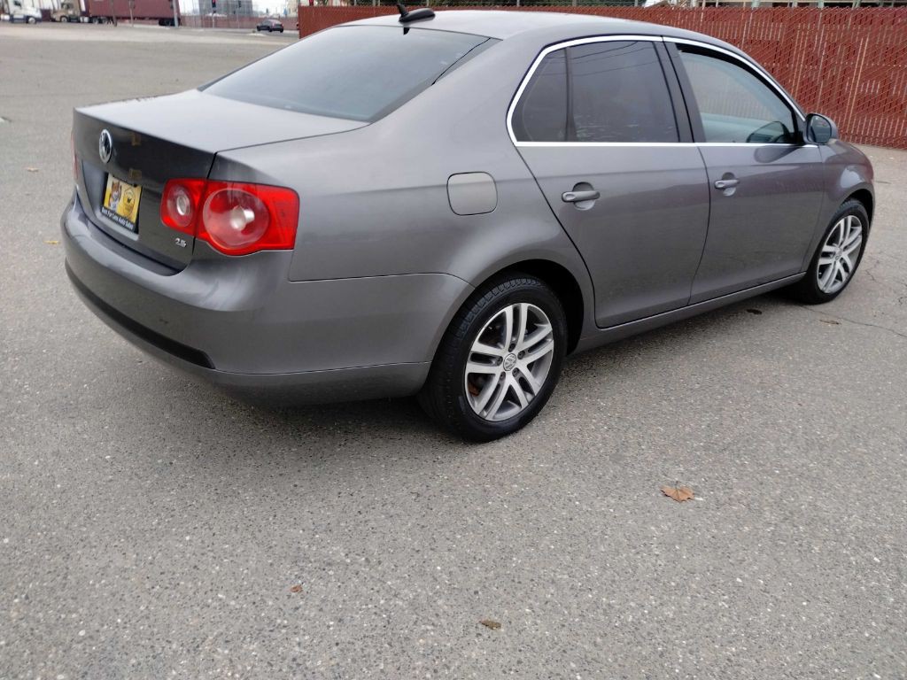 2006 Volkswagen Jetta Image 12