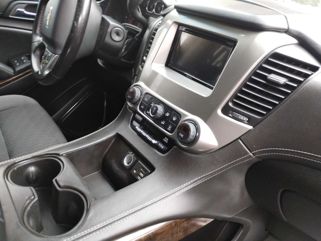 2015 Chevrolet Tahoe Image 17