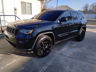 Image for 2019 Jeep Grand Cherokee Laredo ID: 7081439