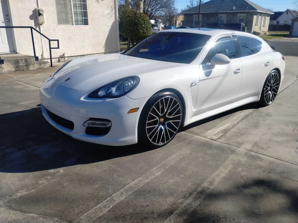 2010 Porsche Panamera Image 5
